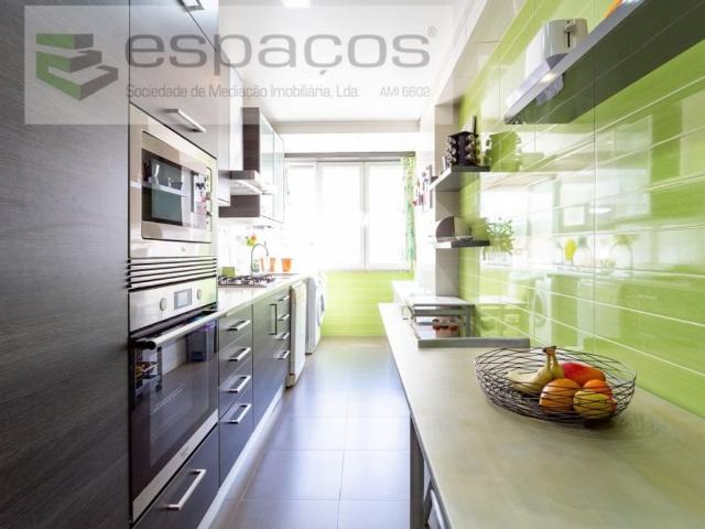 Apartamento venda em Santiago Dos Velhos, Lisboa