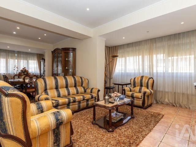 Apartamento venda em Almada, Setúbal