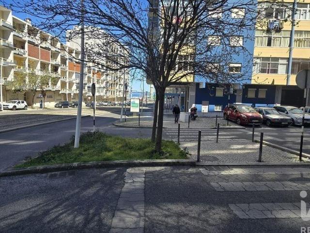 Apartamento venda em Almada, Setúbal