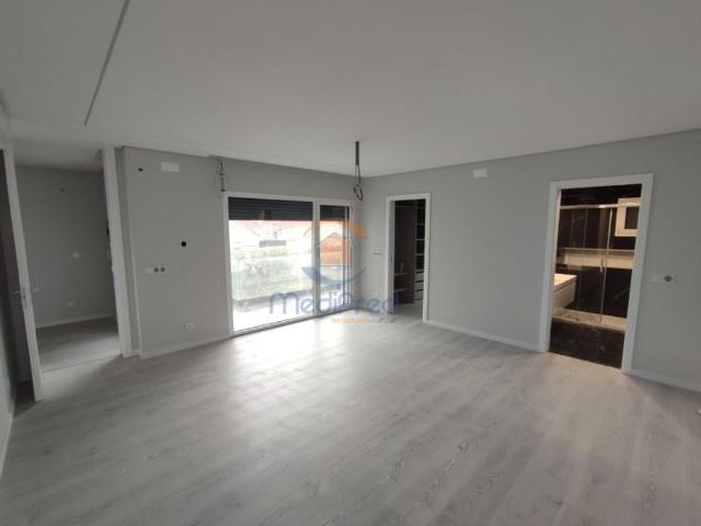 Apartamento venda em Torres da Bela Vista, Santiago Dos Velhos