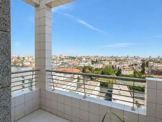 Apartamento venda em Porto