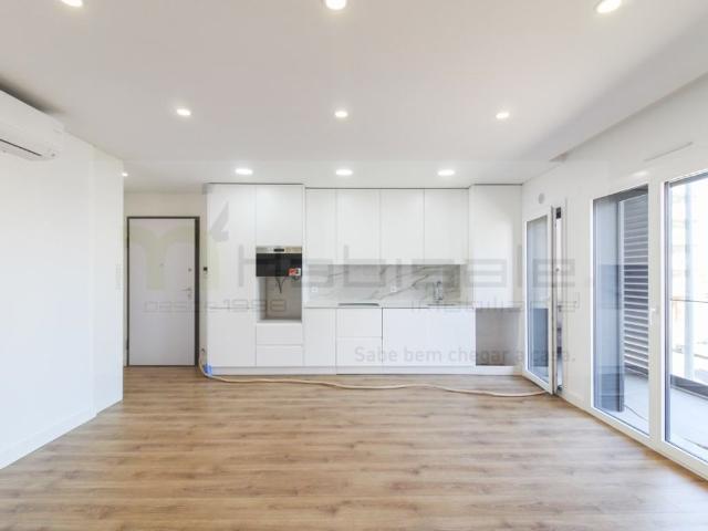 Apartamento venda em Torres da Bela Vista, Santiago Dos Velhos