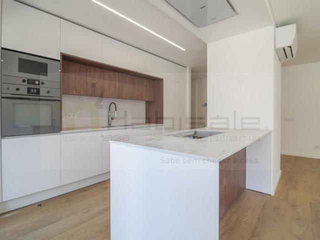 Apartamento venda em Almada, Setúbal