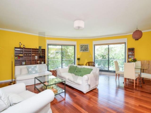 Apartamento venda em São Sebastião da Pedreira, Lisboa