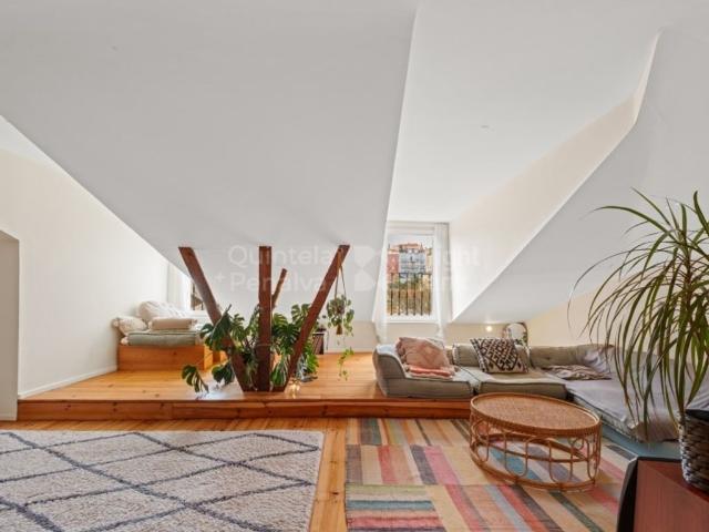 Apartamento venda em Mercês, Lisboa