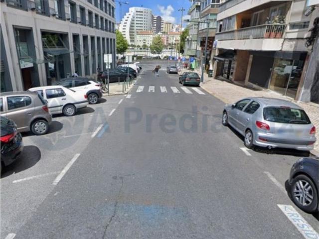 Apartamento venda em Bairro de São Miguel, Lisboa