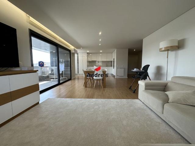 Apartamento venda em Porto