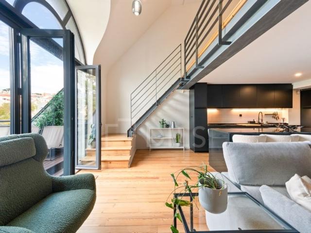 Apartamento venda em Prazeres, Lisboa