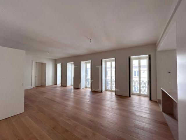 Apartamento venda em Santo António, Lisboa