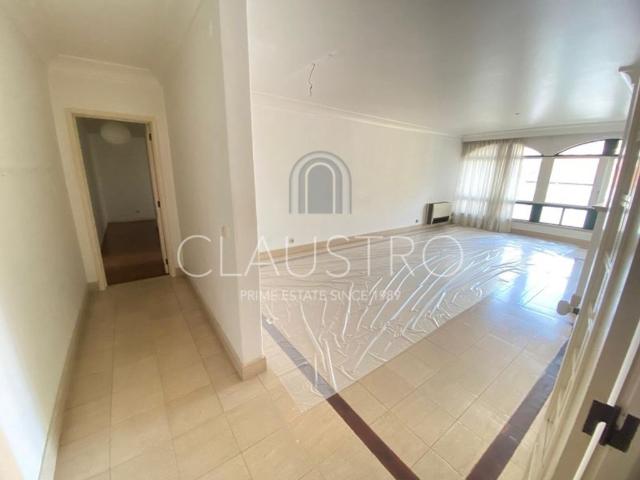Apartamento venda em Estrela, Lisboa