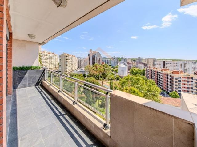 Apartamento venda em Núcleo Urbano Histórico de Algés, Oeiras