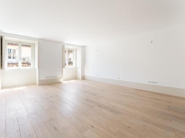 Apartamento venda em Misericórdia, Lisboa