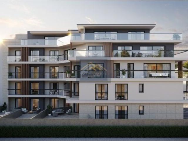 Apartamento venda em Almada, Setúbal