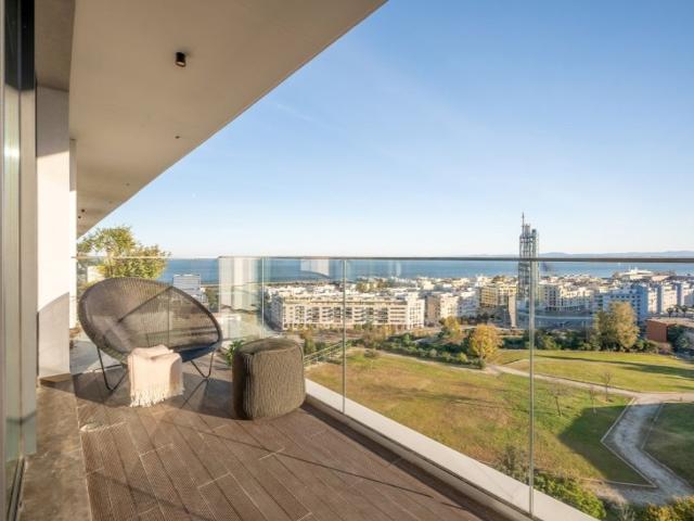 Apartamento venda em Quinta das Laranjeiras, Lisboa