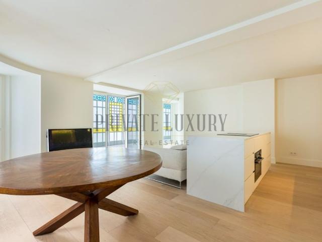 Apartamento venda em Santo António, Lisboa