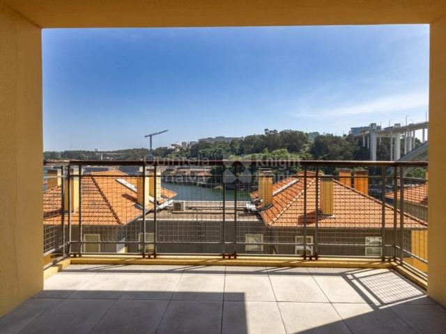 Apartamento venda em Porto, Lordelo Do Ouro