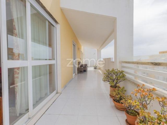 Apartamento venda em Carcavelos, Cascais