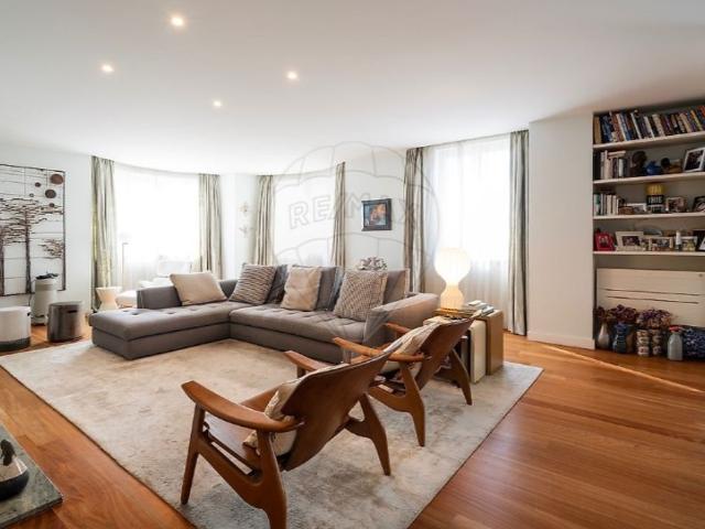Apartamento venda em Amoreiras, Lisboa