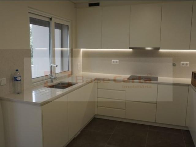 Apartamento venda em Santa Clara, Lisboa