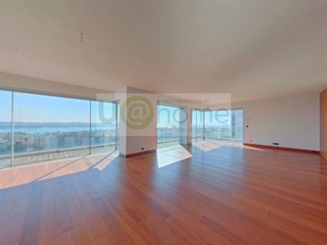 Apartamento venda em São Francisco Xavier, Lisboa