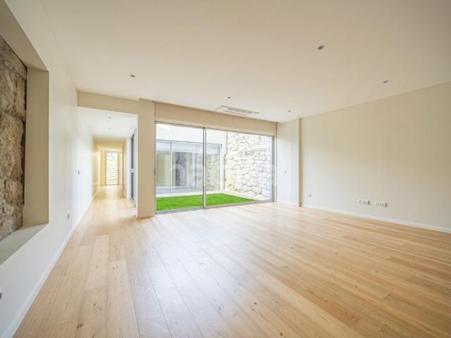 Apartamento venda em Monte Pedral, Porto