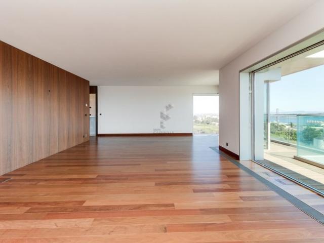Apartamento venda em São Francisco Xavier, Lisboa