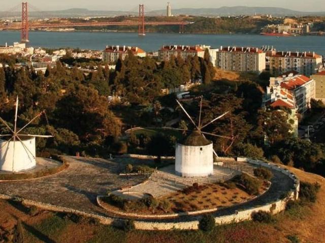 Apartamento venda em São Francisco Xavier, Lisboa