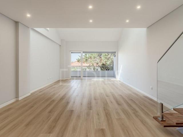 Apartamento venda em Carcavelos, Cascais