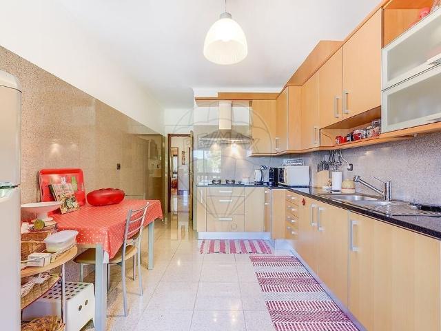 Apartamento venda em Amadora, Lisboa