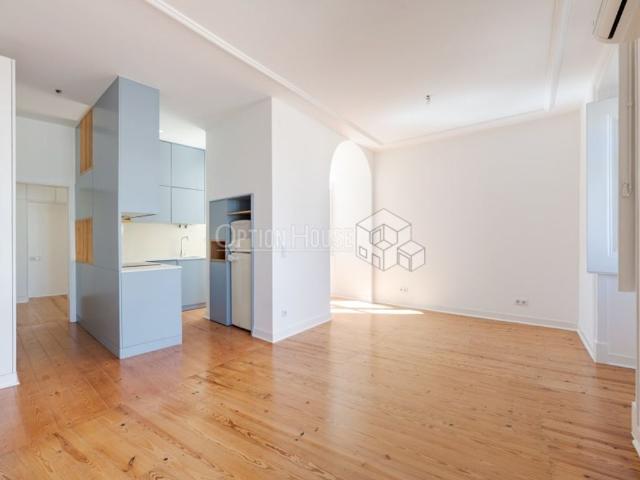 Apartamento venda em Estrela, Lisboa