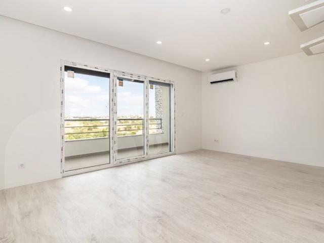 Apartamento venda em Seixal, Setúbal