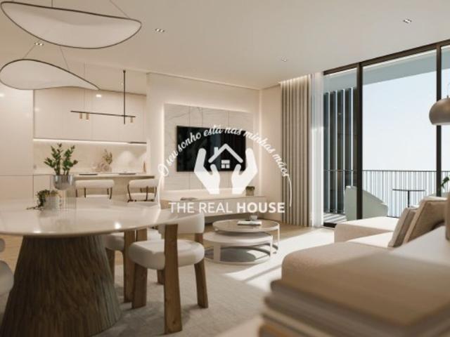 Apartamento venda em Câmara De Lobos, Ilha Da Madeira