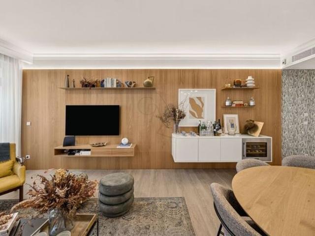 Apartamento venda em Estrela, Lisboa