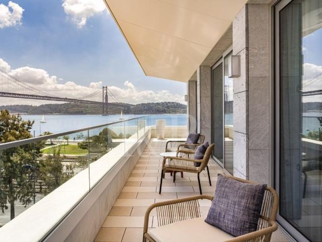 Apartamento venda em São Francisco Xavier, Lisboa