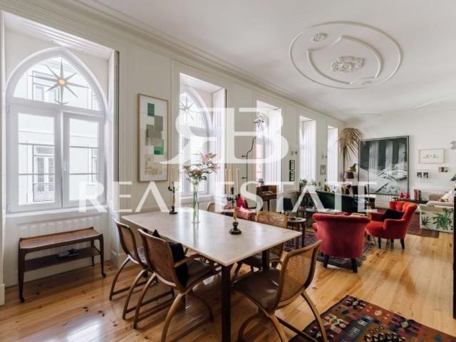 Apartamento venda em Estrela, Lisboa