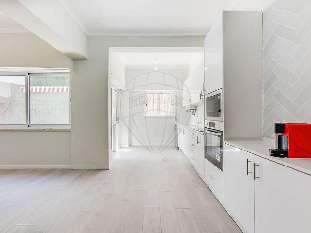 Apartamento venda em Serra da Amoreira, Odivelas