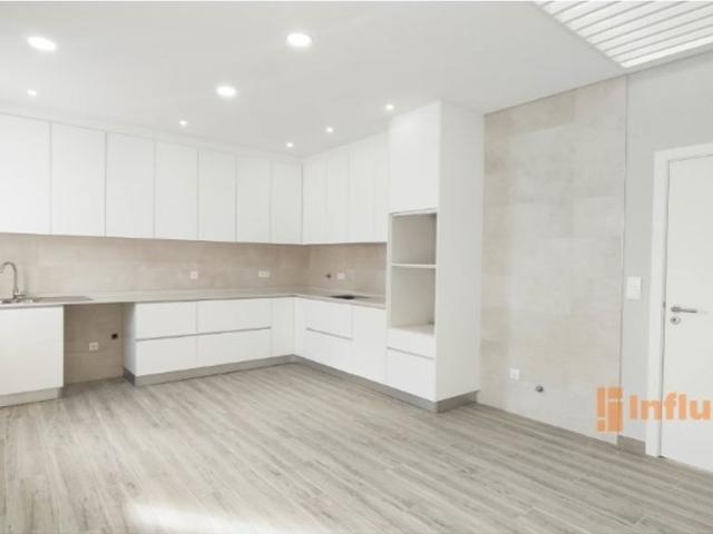 Casa venda em Castelo Branco, Canhoso
