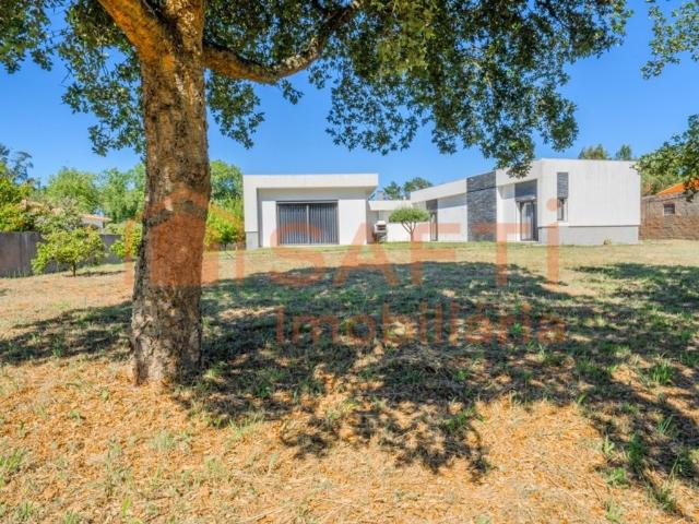 Casa venda em Alcobaça, Leiria