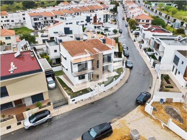 Casa venda em Quinta das Amoreiras, Almada