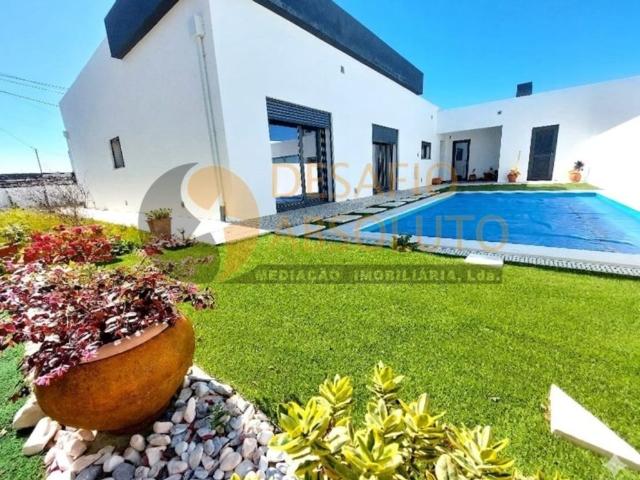 Casa venda em Azeitão (São Lourenço e São Simão), Setúbal