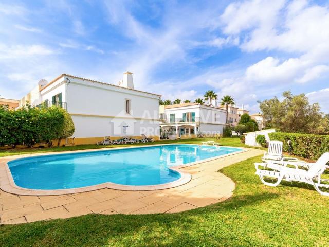 Casa venda em Quarteira, Loulé