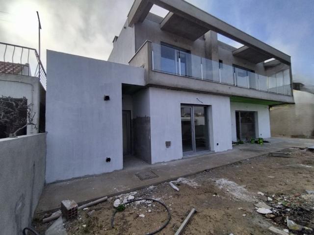 Casa venda em Azeitão (São Lourenço e São Simão), Setúbal