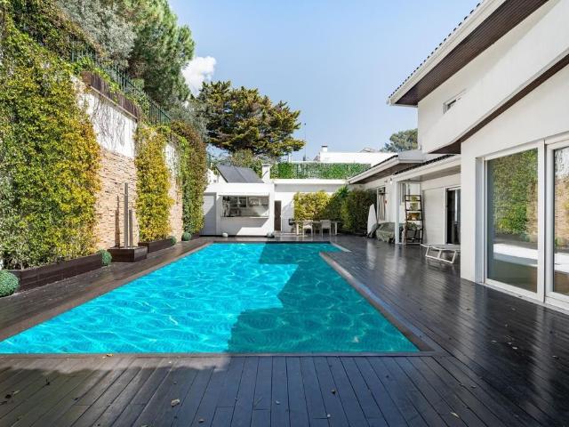 Casa venda em São Francisco Xavier, Lisboa