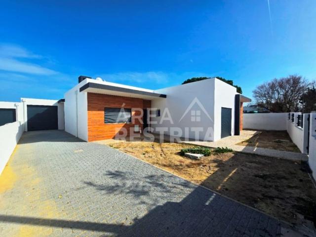 Casa venda em Azeitão (São Lourenço e São Simão), Setúbal