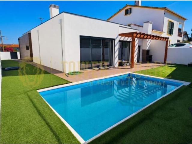 Casa venda em Azeitão (São Lourenço e São Simão), Setúbal