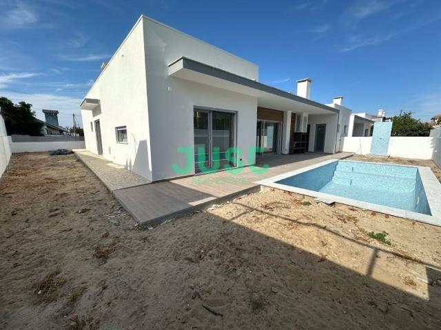 Casa venda em Azeitão (São Lourenço e São Simão), Setúbal
