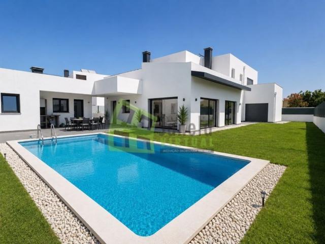 Casa venda em Azeitão (São Lourenço e São Simão), Setúbal