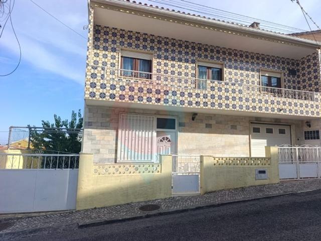Casa venda em Portela da Azóia, Santiago Dos Velhos