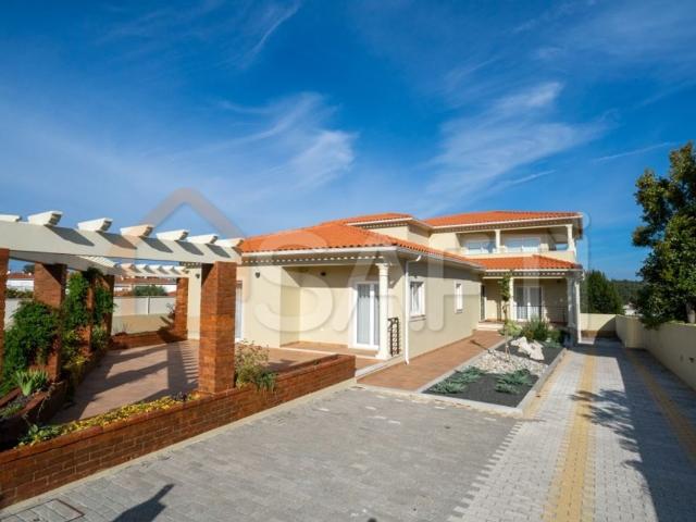 Casa venda em Marinha Grande, Leiria