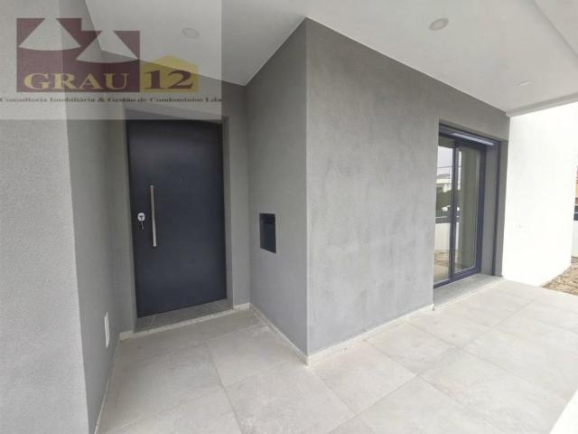 Casa venda em Fernão Ferro, Seixal